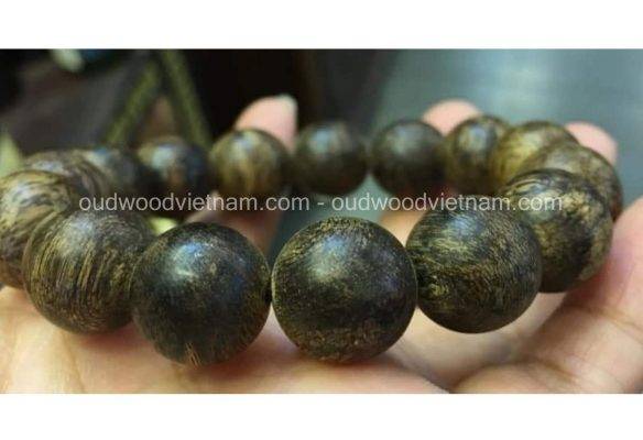 Vietnam Agarwood Bead Bracelet 5