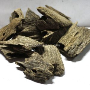 Vietnam Cultivated Oud Wood Agarwood Chips | Grade B