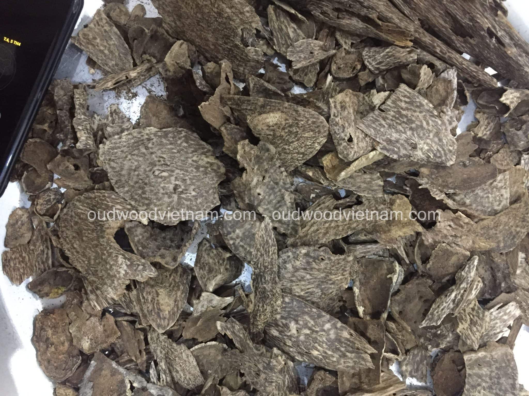 Oud Wood Chips Agarwood Chips From Vietnam