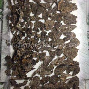 Khanh Hoa Oud Wood Agarwood Chip | Chop Mu A | Grade A++