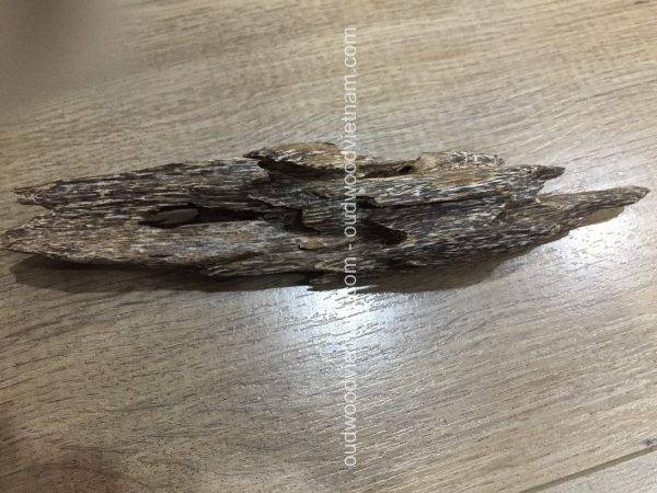 Mini Wild Fragrance Agarwood Aloeswood Handy Sculpture Art Colletion From Khanh Hoa Forest
