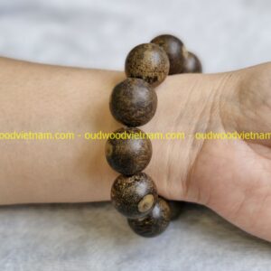 gio-lieu-wooden-blessing-bracelet-18mm-bead (2)