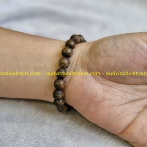 gio-lieu-wooden-blessing-bracelet-9mm-bead (1)