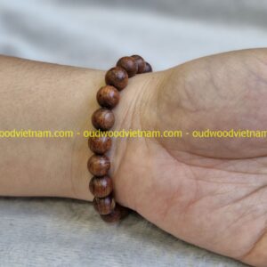 huang-hua-li-wood-blessing-bracelet (1)