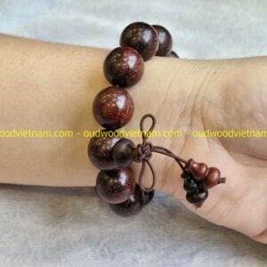 red-sandal-wooden-blessing-bracelet-16mm-bead (2)