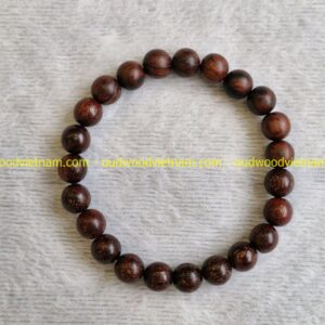 red-sandal-wooden-blessing-bracelet-9mm-bead (2)