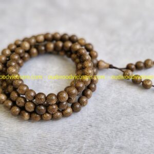 vietnam-cultivated-108-mala-beads-agarwood-bracelet (1)