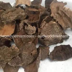 Natural Oud Wood Agarwood Chips | Mo | Grade A | 1 Kg